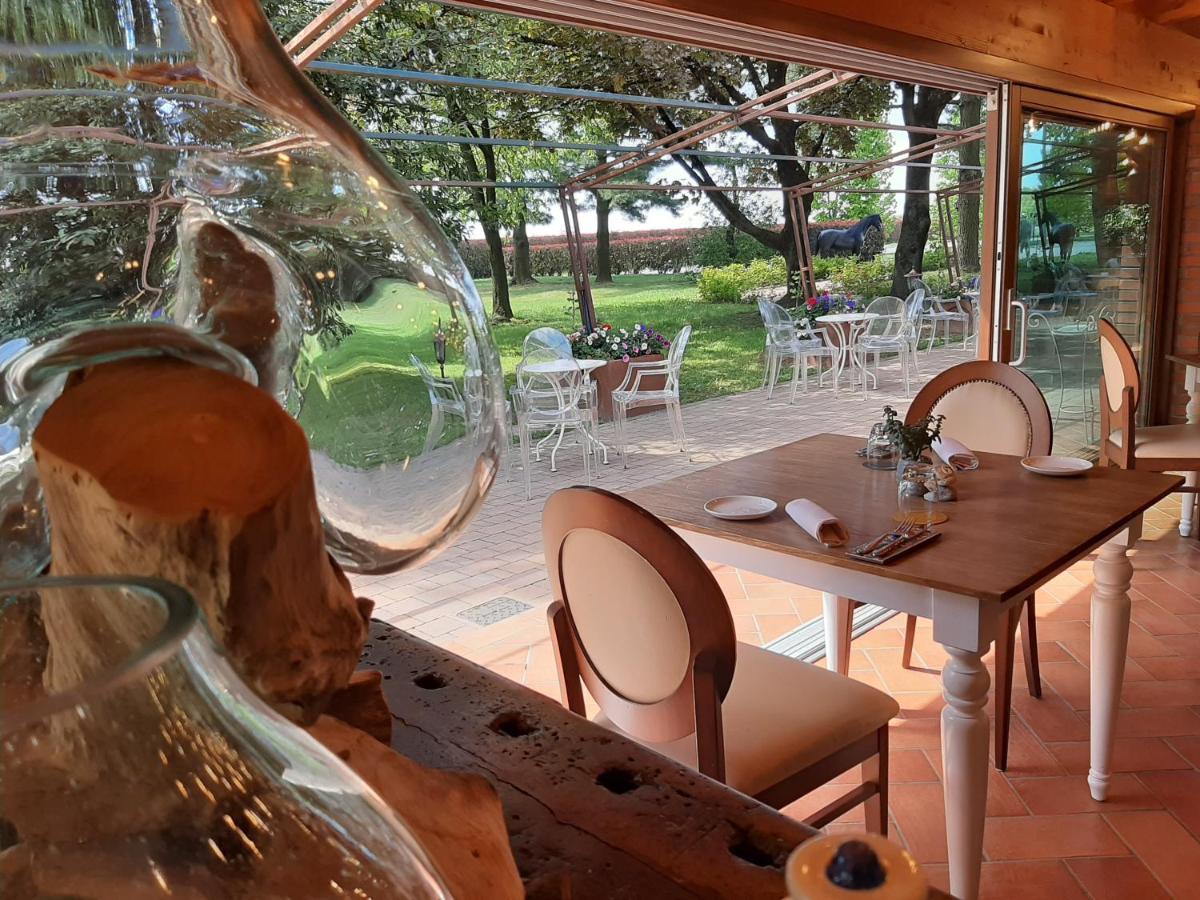 La Locanda Della Staffa Pombia Εξωτερικό φωτογραφία