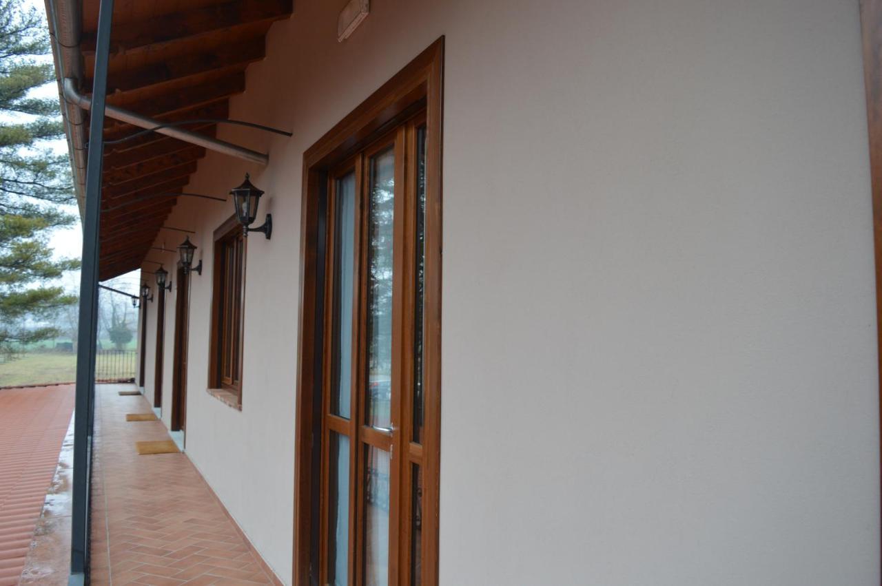 La Locanda Della Staffa Pombia Εξωτερικό φωτογραφία